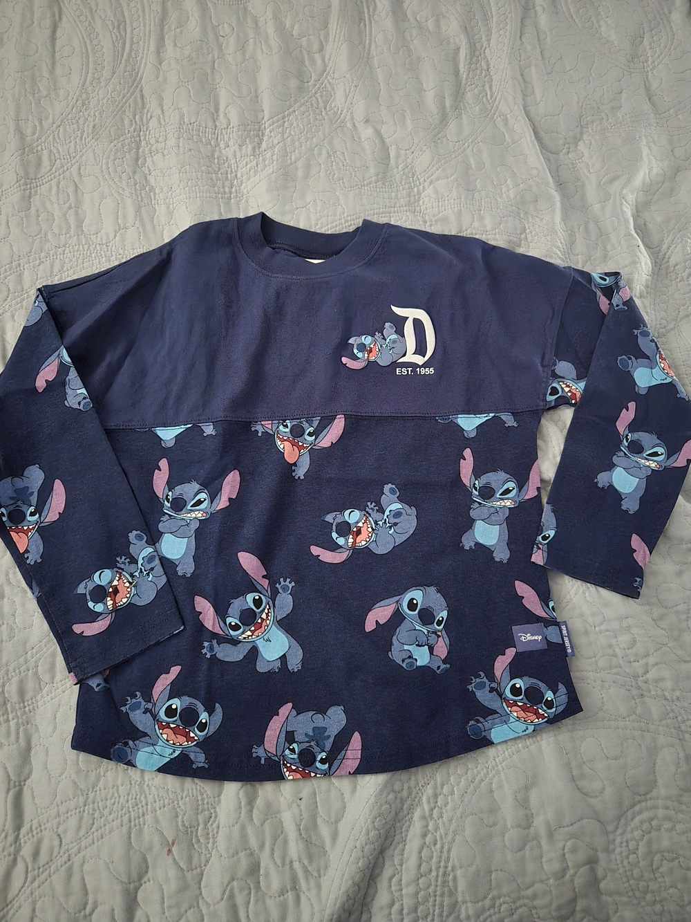 Disneyland Youth Stitch Spirit Jersey Size Large